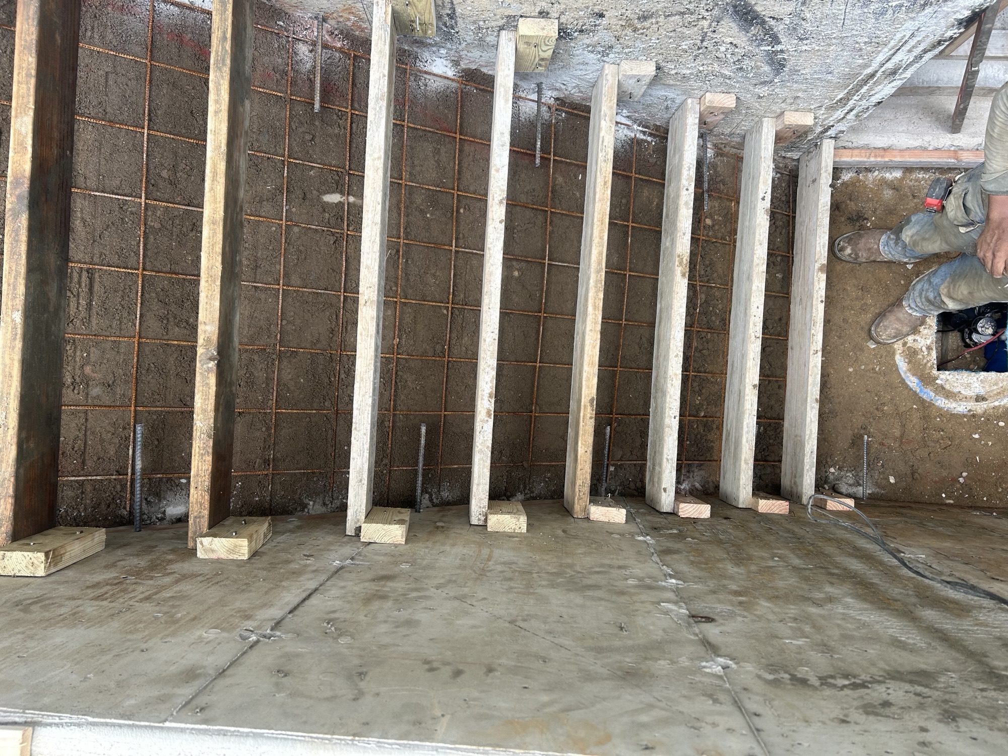 Forming concrete basement stairs