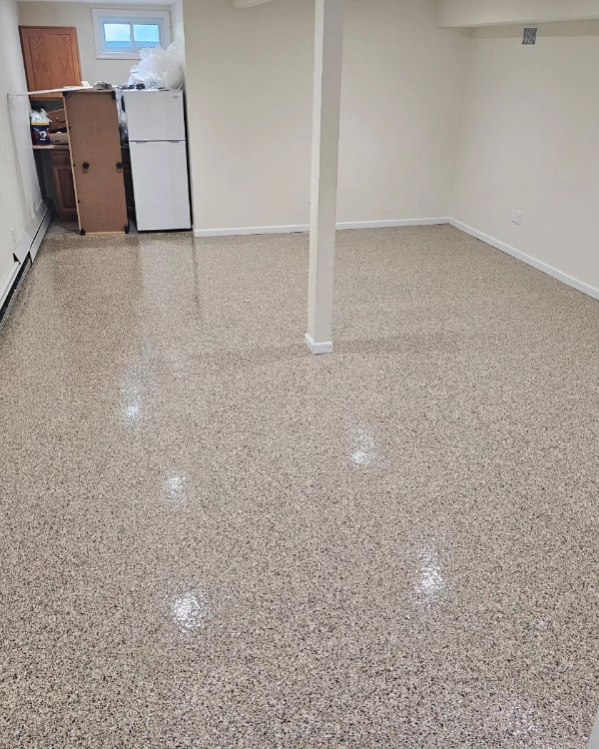 Flake epoxy basement floor
